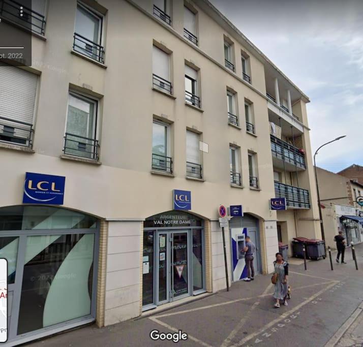 T3-Rare-2 Chambres-Parking Gratuit-2 Terrasses-Netflix-Proche Paris-La Defense Argenteuil Luaran gambar