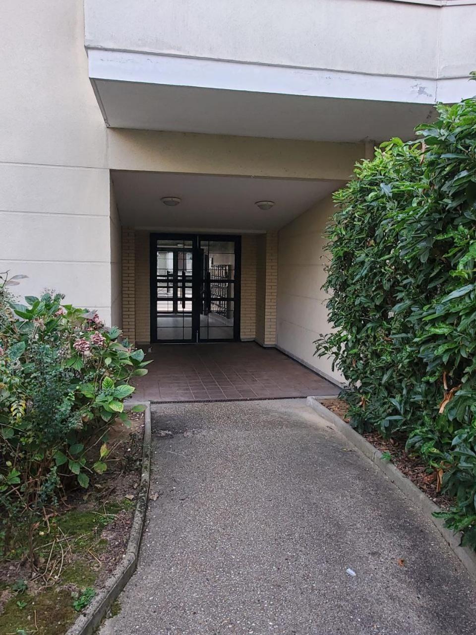 T3-Rare-2 Chambres-Parking Gratuit-2 Terrasses-Netflix-Proche Paris-La Defense Argenteuil Luaran gambar